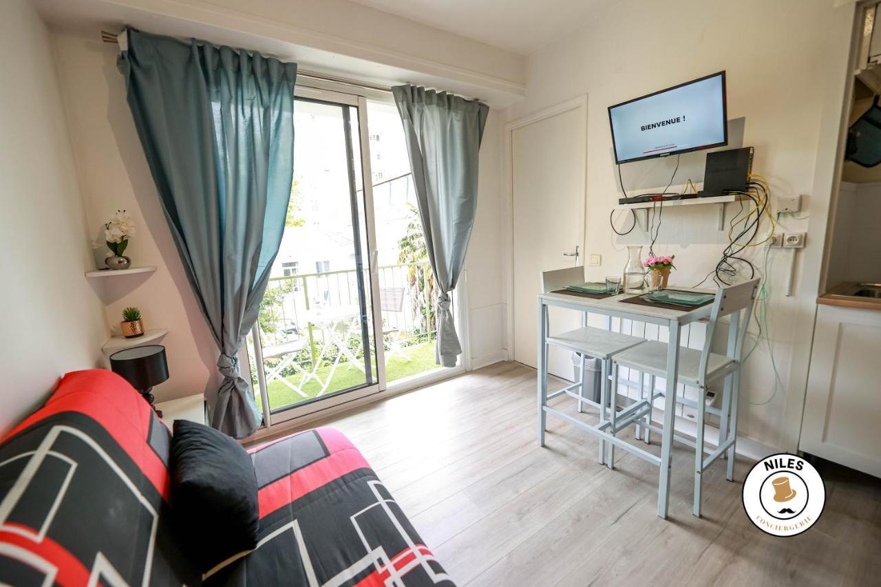 Au Petit Repere Palois -Studio - Centre Ville-Balcon-Wifi Fibre Pau Exterior foto